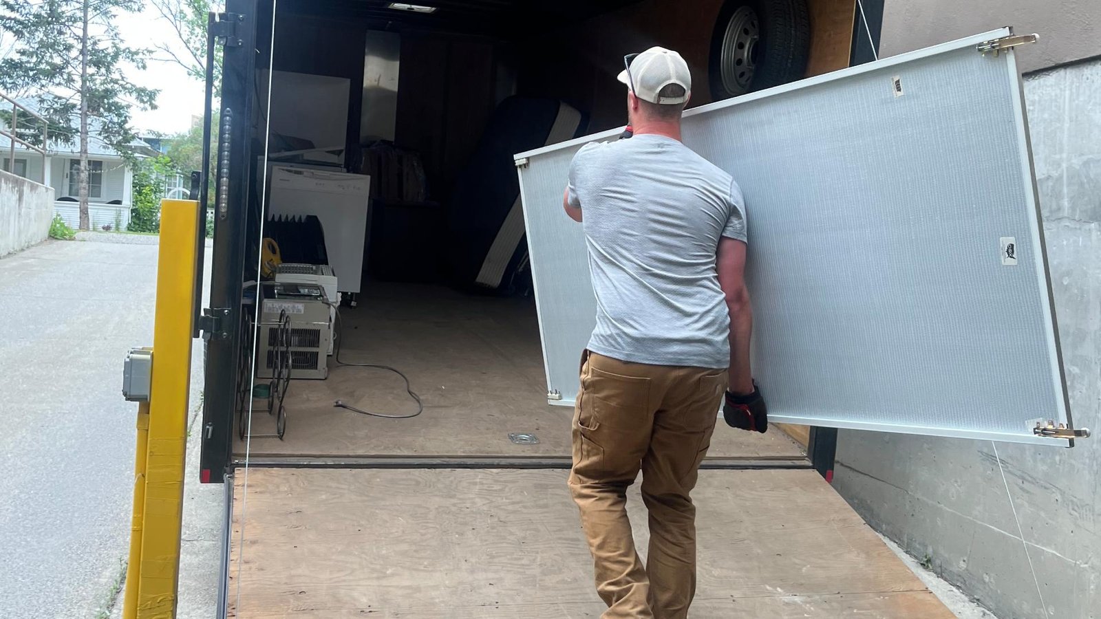 You are currently viewing What Is a Junk Removal Service?